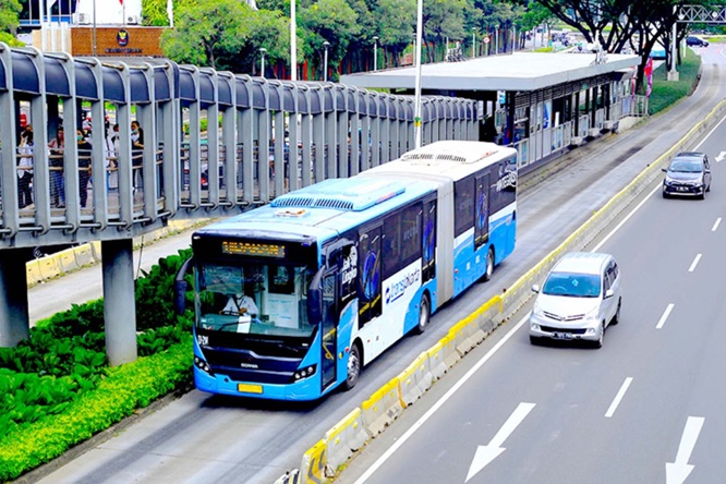 Transportasi Massal Jadi Sorotan Warga